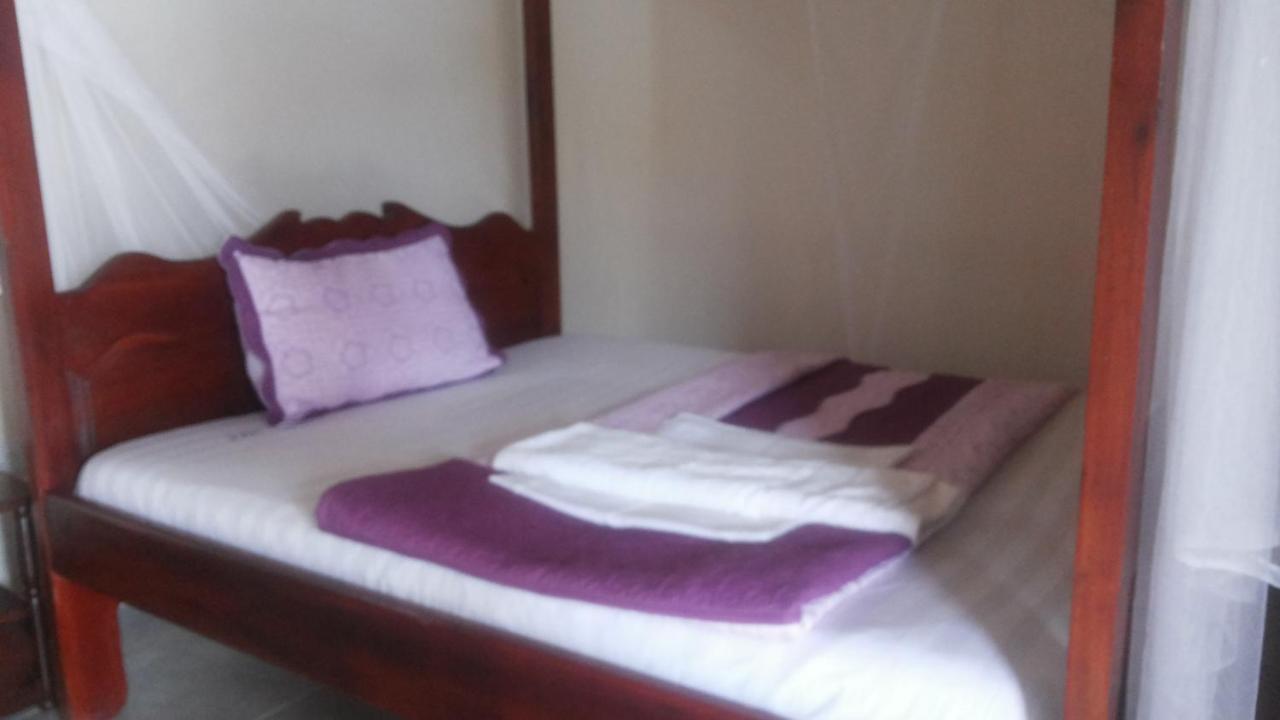 Dubai Resort Hotel Adjumani Extérieur photo